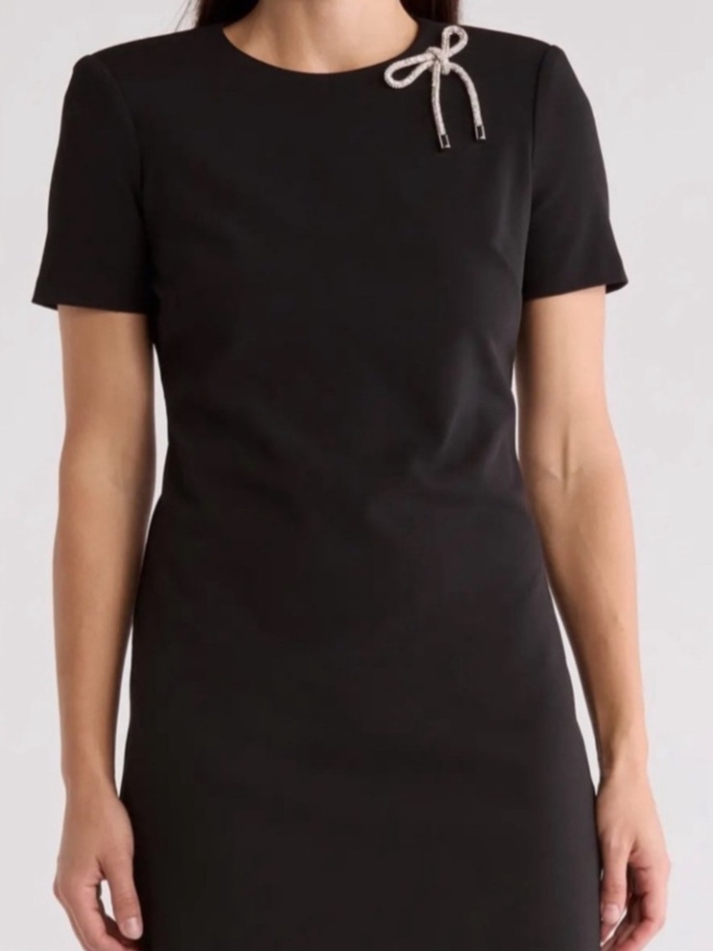 Eliza J Classic Black Short-Sleeve Women’s Dress with Decorative Bow